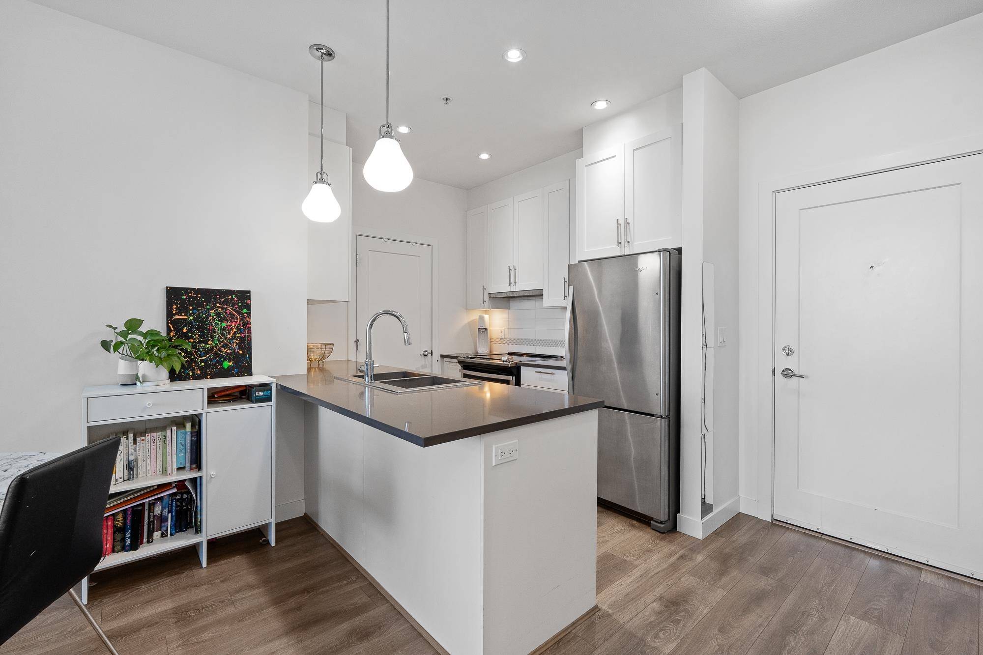 Langley, BC V2Y 0Y5,20829 77a AVE #504