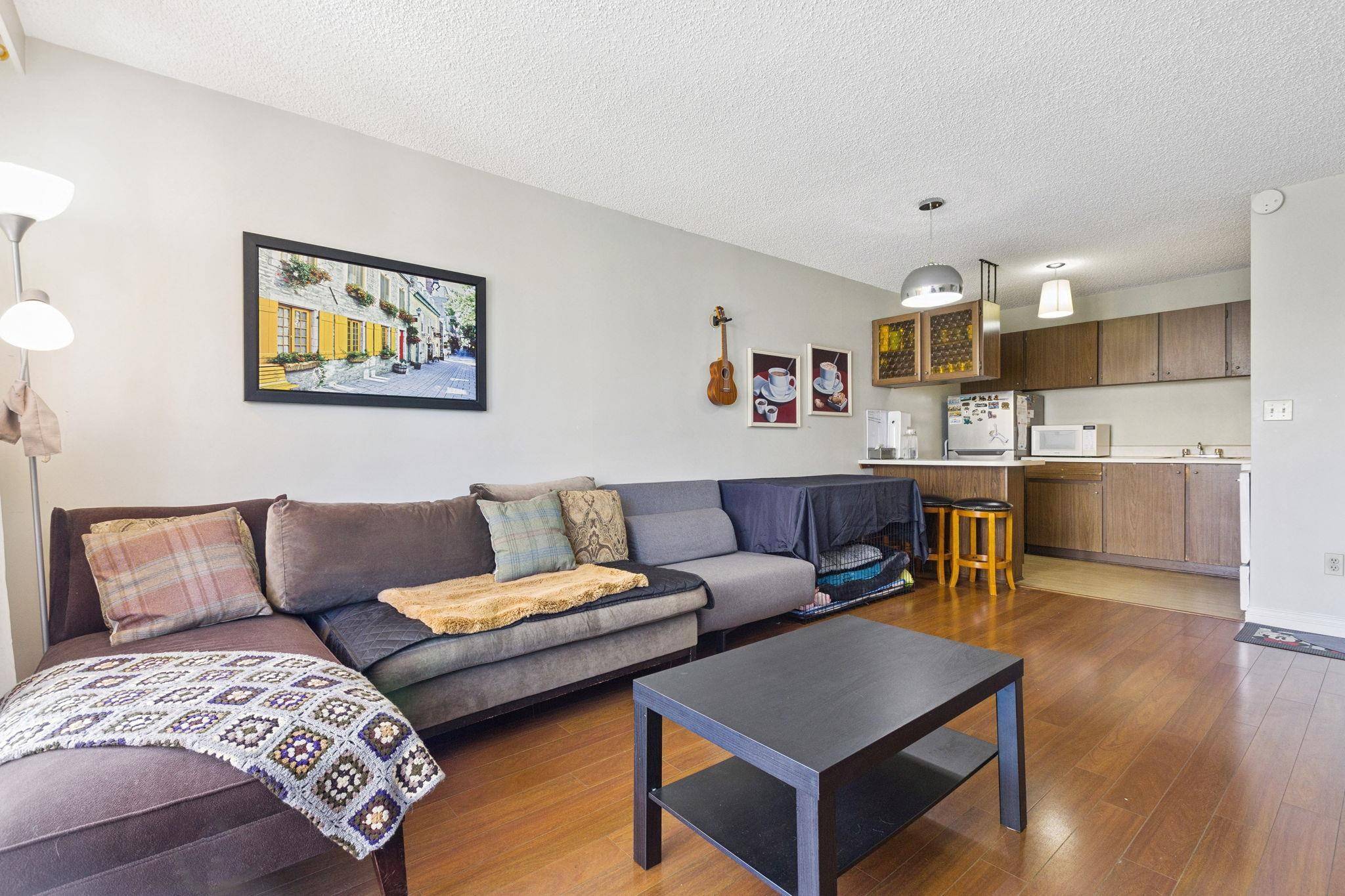 North Vancouver, BC V7L 3G8,145 St. Georges AVE #405