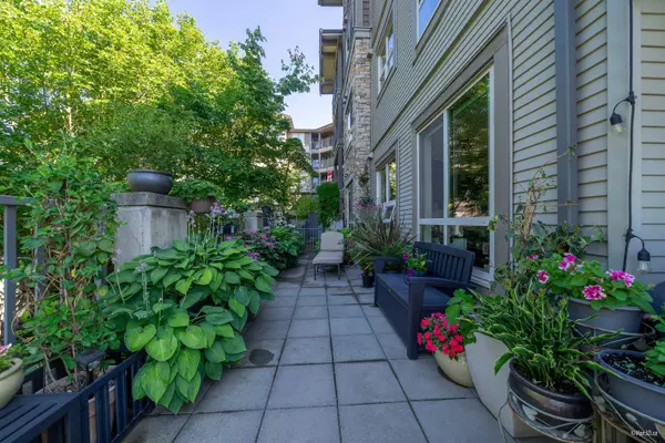 Coquitlam, BC V3E 0B5,3132 Dayanee Springs BLVD #107
