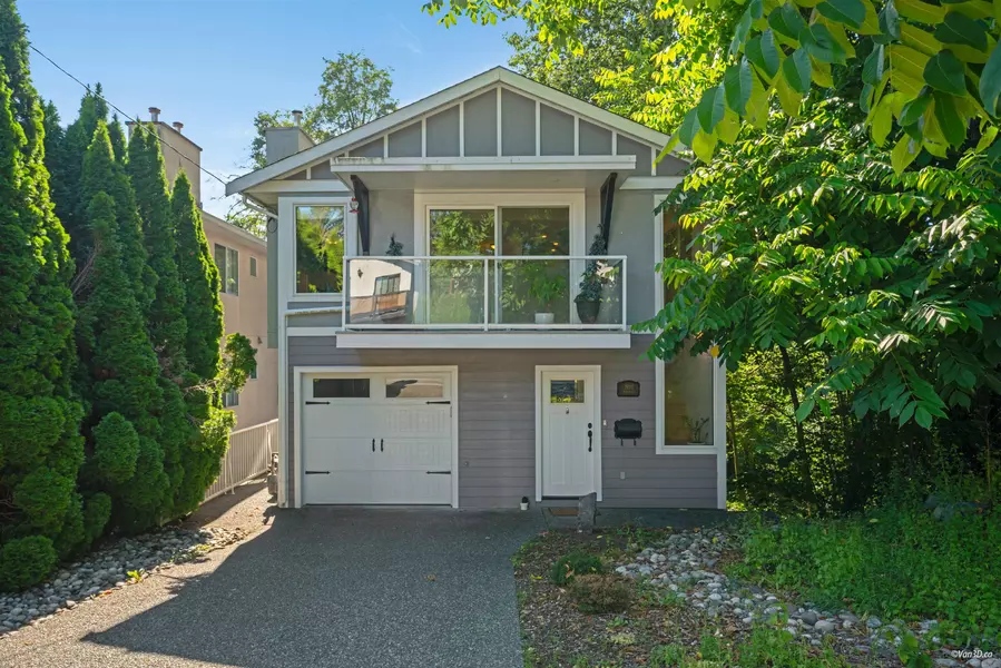 1911 Mahon AVE, North Vancouver, BC V7M 2T4