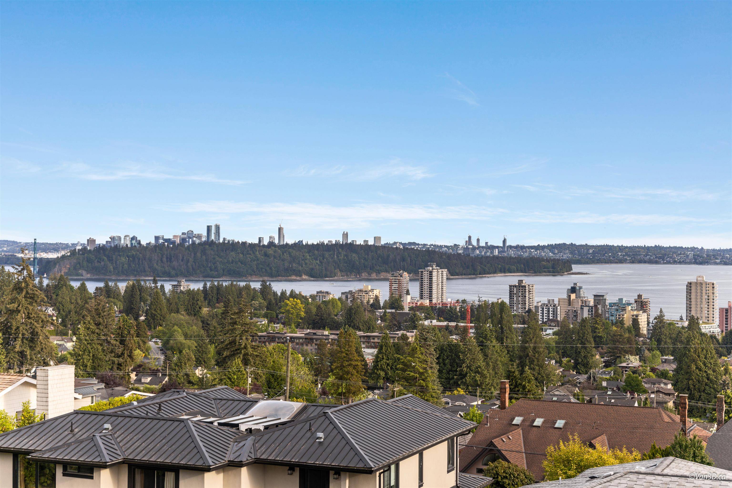 West Vancouver, BC V7V 2S6,2272 Ottawa AVE