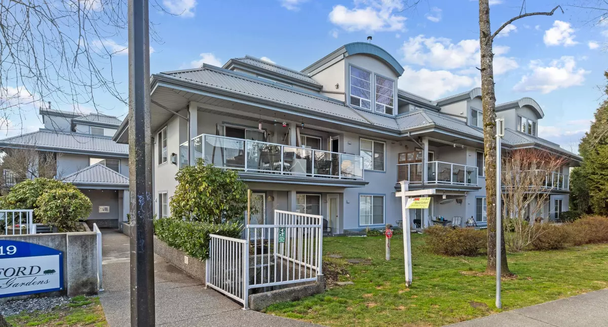 Maple Ridge, BC V2X 6P3,11519 Burnett ST #104