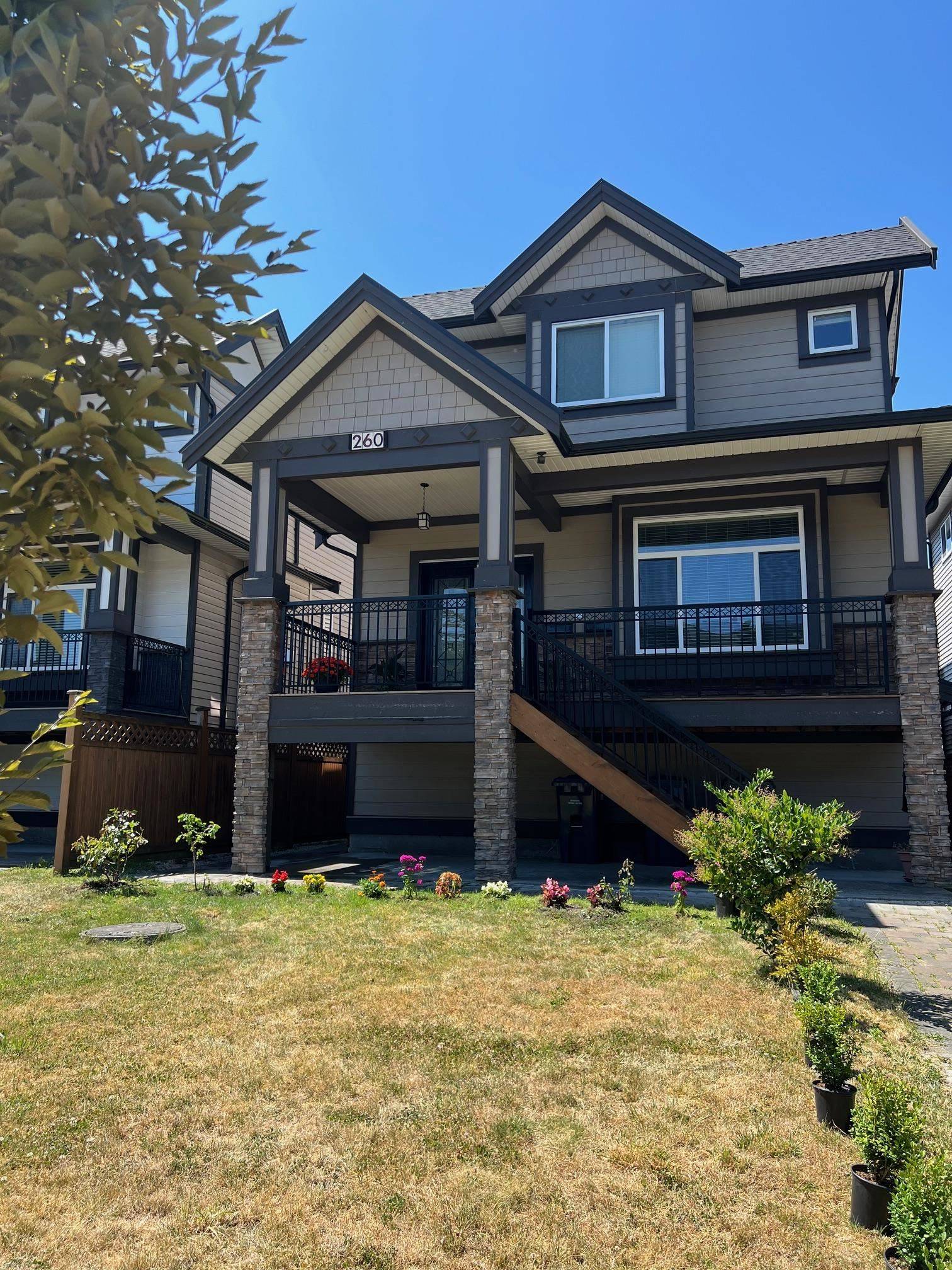 260 Hampton ST, New Westminster, BC V3M 5L9