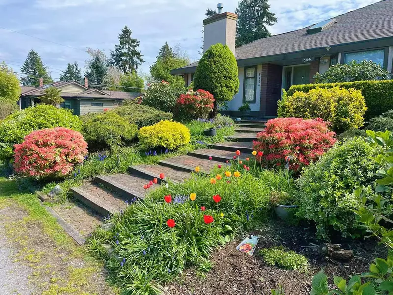 5466 15b AVE, Delta, BC V4M 2G9