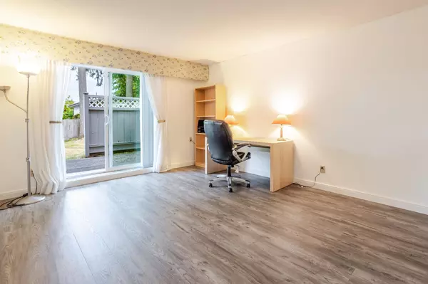 Coquitlam, BC V3J 5A5,682 Folsom ST