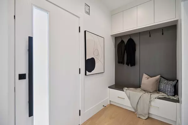 Vancouver, BC V5T 2P1,1079 E 14th AVE ##1