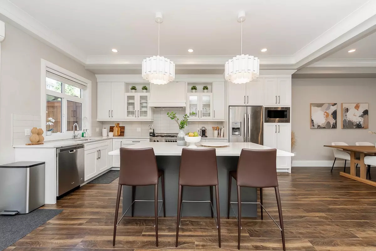 Coquitlam, BC V3B 0G7,3411 Roxton AVE #1