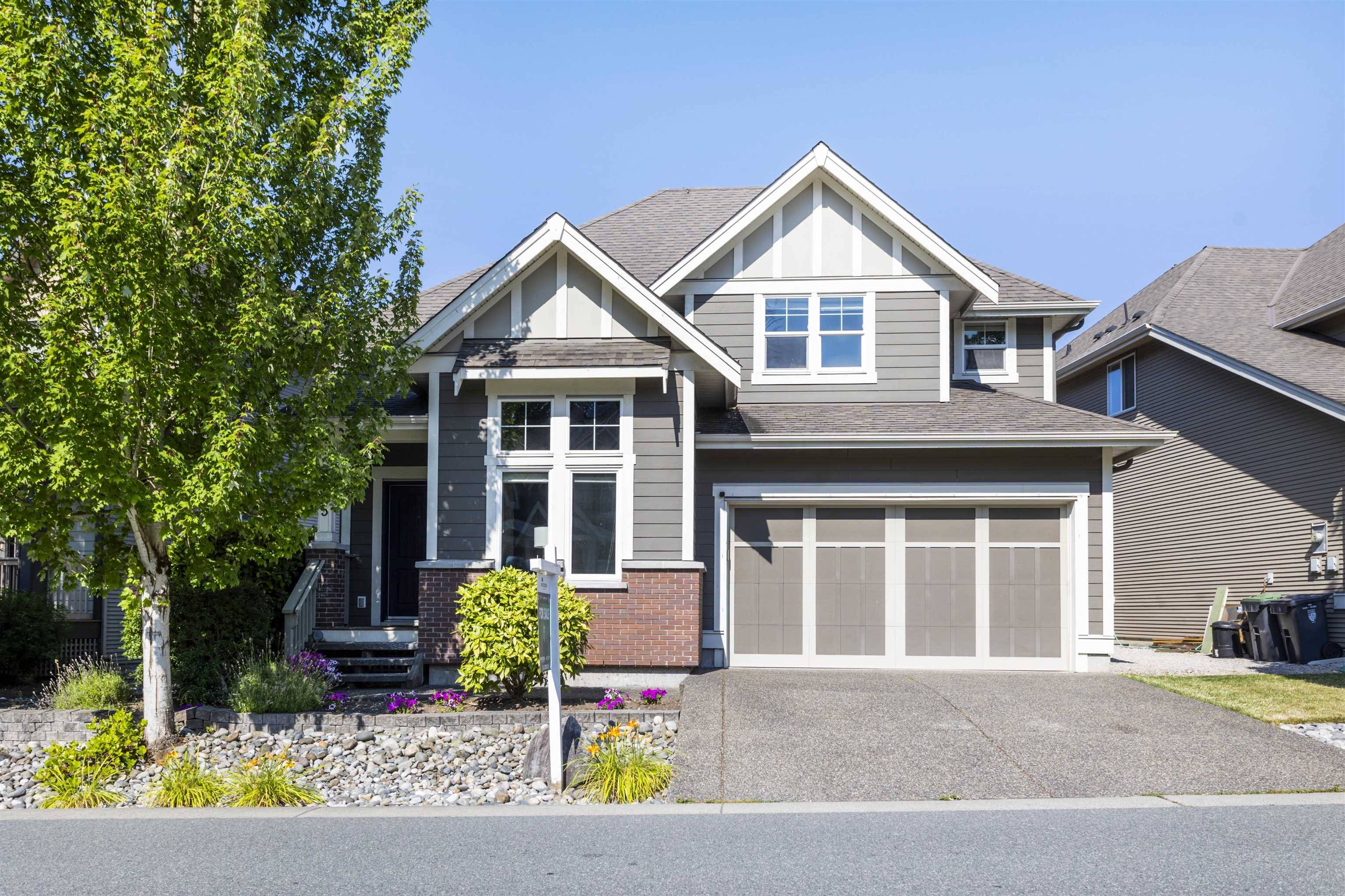 7065 208a ST, Langley, BC V2Y 0J2