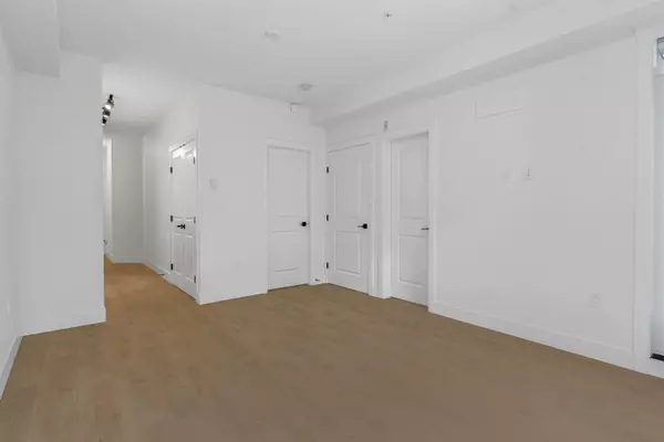 Langley, BC V2Y 3K9,7506 199a ST #105