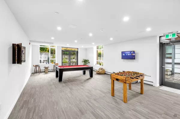 13969 96 AVE #603 Surrey, BC V3T 0S9