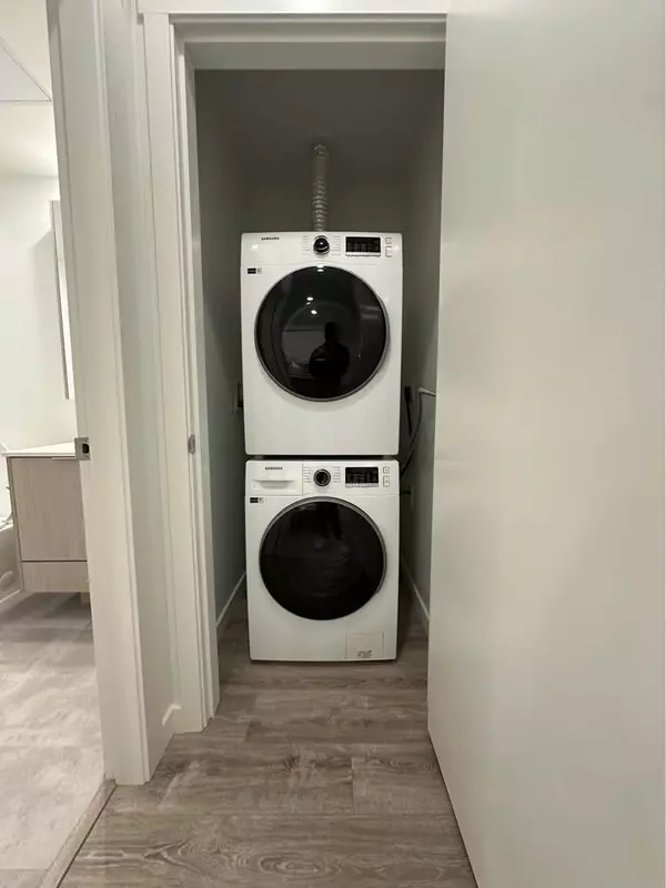 13969 96 AVE #603 Surrey, BC V3T 0S9