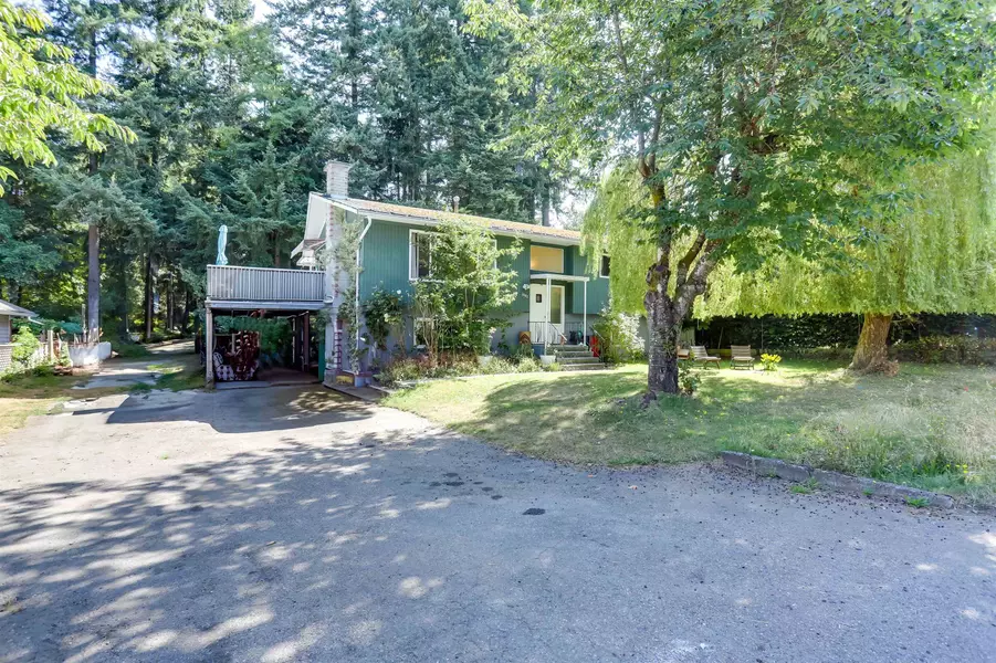 2682 Parkway DR, Surrey, BC V4P 1E8