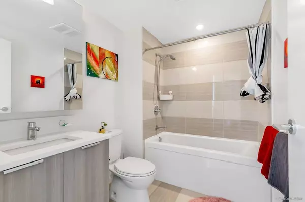 13308 Central AVE #407 Surrey, BC V3T 0M4