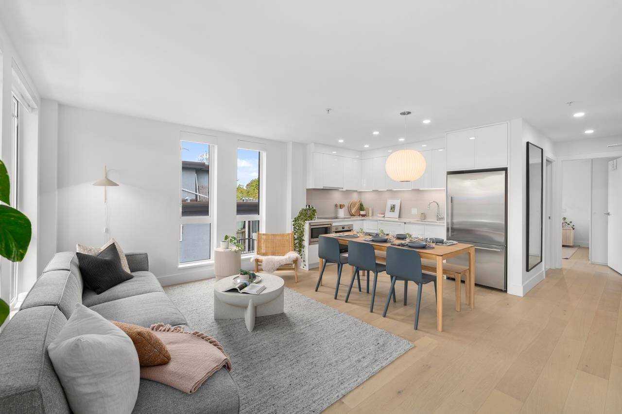 Vancouver, BC V6K 1Y3,2239 W 7th AVE #401