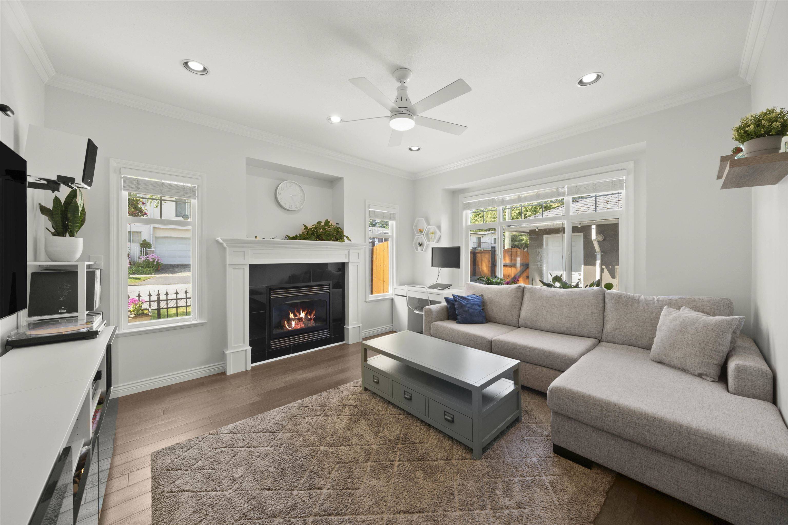4305 Albert ST, Burnaby, BC V5C 2E9