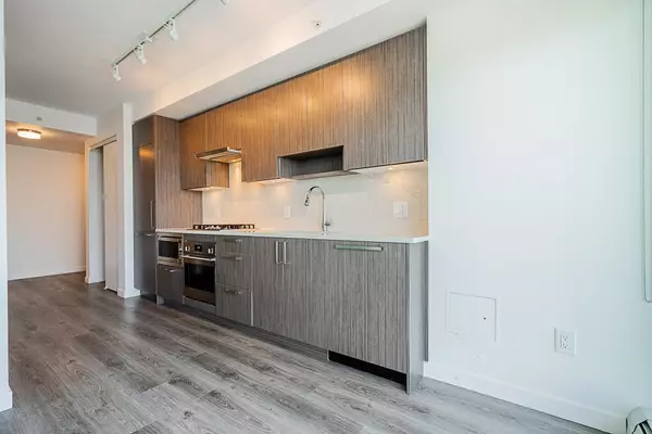 13350 Central AVE #2606 Surrey, BC V3T 0S1