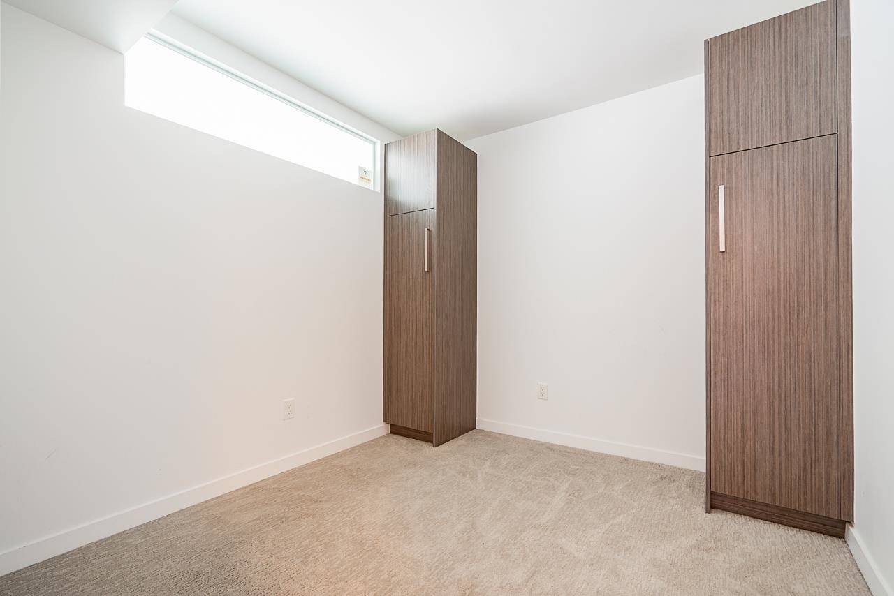 Surrey, BC V3T 0S1,13350 Central AVE #2606