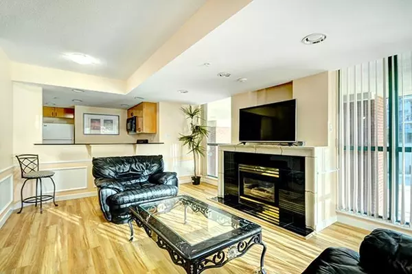 Vancouver, BC V6B 2W6,939 Homer ST #308