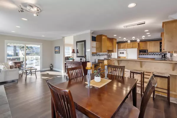 White Rock, BC V4B 2G4,15531 Roper AVE