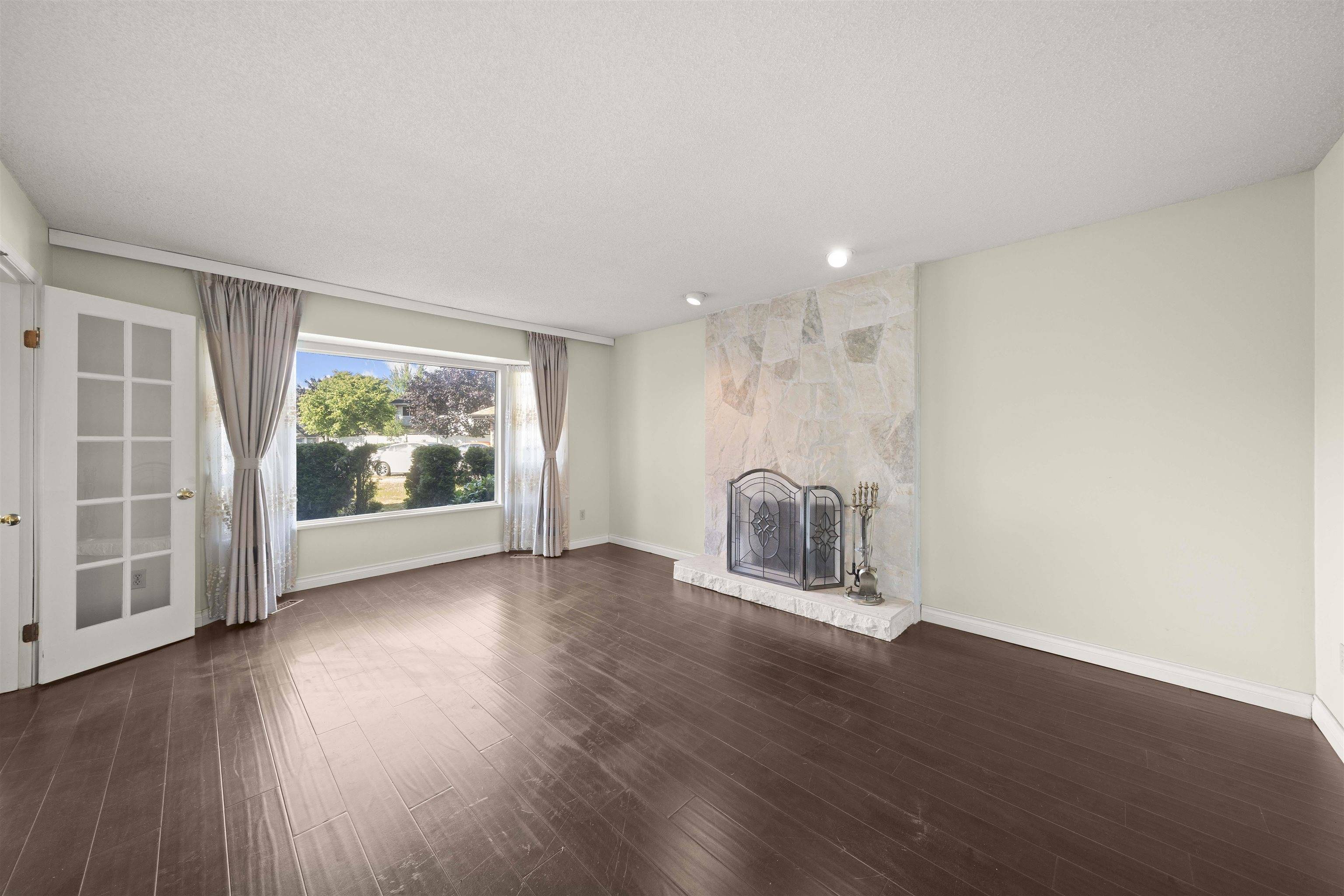 Richmond, BC V6V 2A7,12251 Greenland DR