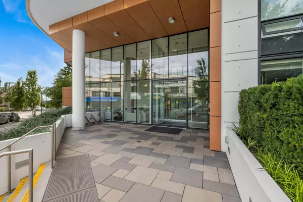 White Rock, BC V4B 0B9,1439 George ST #902