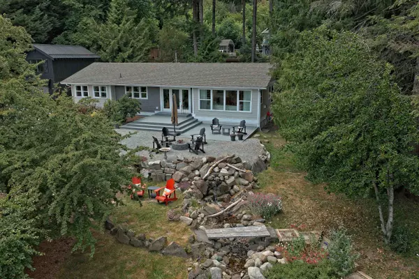 Salt Spring Island, BC V8K 2J2,118 Douglas RD