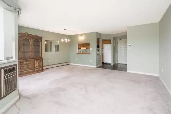 31955 Old Yale RD #704 Abbotsford, BC V2T 4N1