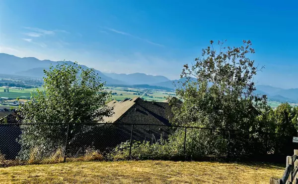 47264 Vista PL Chilliwack, BC V2R 0R9