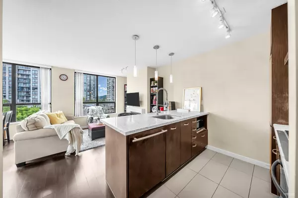 Coquitlam, BC V3B 0B3,2982 Burlington DR #609