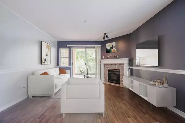 22722 Lougheed HWY #201, Maple Ridge, BC V2X 2V6