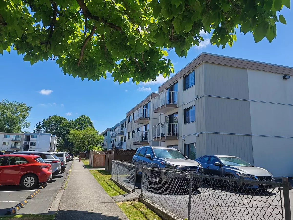 Richmond, BC V7C 3M6,7240 Lindsay RD #204