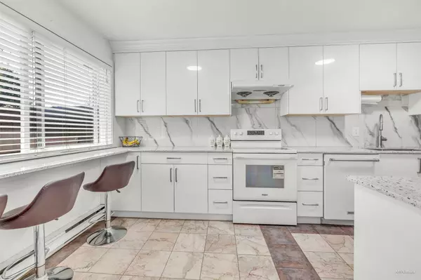 Surrey, BC V3V 1S6,9452 Prince Charles BLVD #256