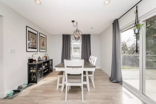 Port Coquitlam, BC V3B 4Z1,3668 Kennedy ST