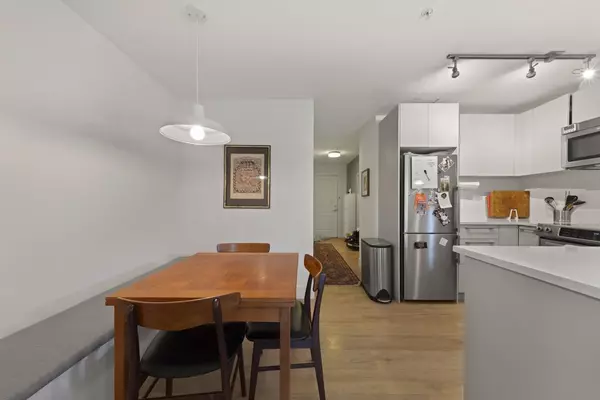 Vancouver, BC V5N 1E1,1661 E 2nd AVE #107
