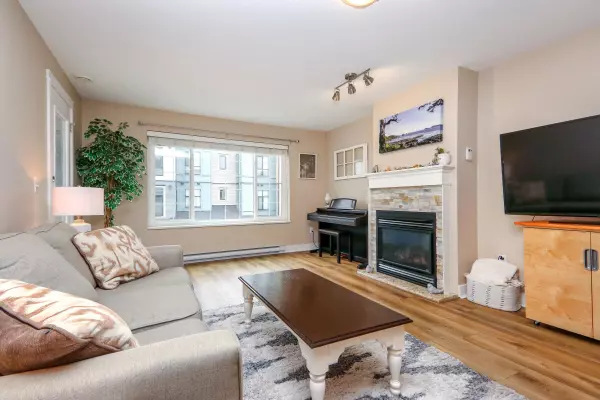 45660 Knight RD #208 Chilliwack, BC V2R 2X4