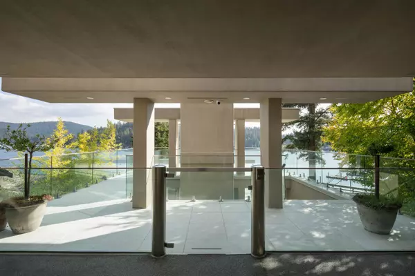 North Vancouver, BC V7G 1V6,2724 Panorama DR