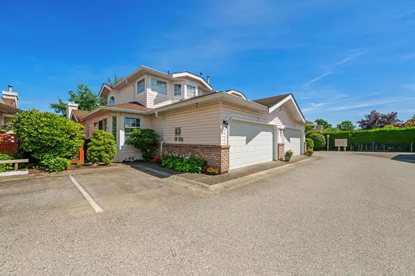 Surrey, BC V3R 0L8,9163 Fleetwood WAY #2