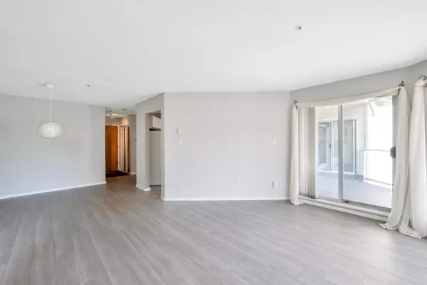 Coquitlam, BC V3B 7L5,1219 Johnson ST #306