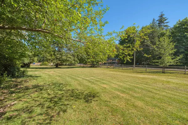 12810 Mainsail RD Madeira Park, BC V0N 2H1