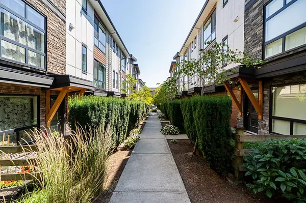 Surrey, BC V3S 6X6,16488 64 AVE #204