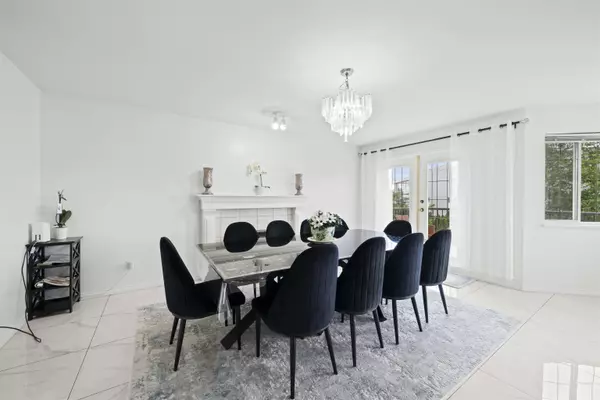 Maple Ridge, BC V2X 3M4,12147 201 ST