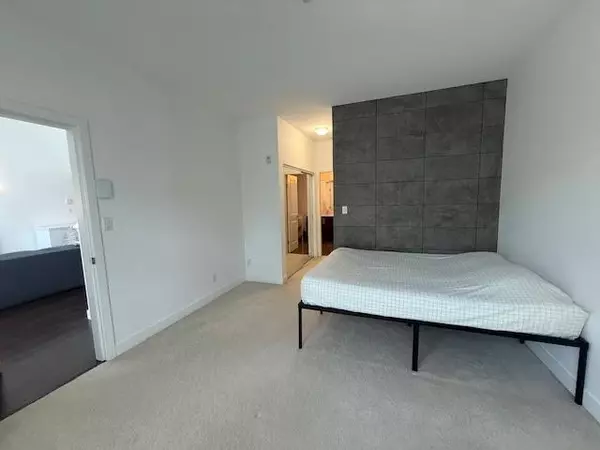 Surrey, BC V3Z 5K3,15850 26 AVE #4