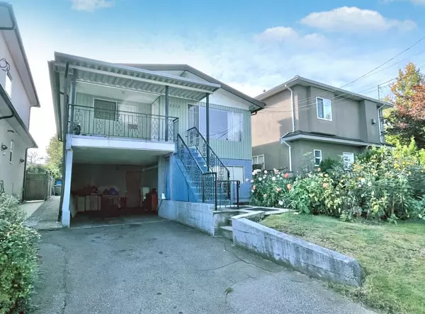 Vancouver, BC V5V 2R1,1312 E 28th AVE