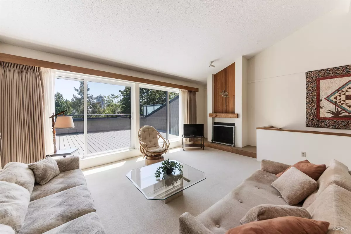 Burnaby, BC V5E 4B1,7055 Wilma ST #310