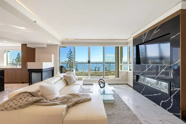 West Vancouver, BC V7S 4W1,3105 Deer Ridge DR #701