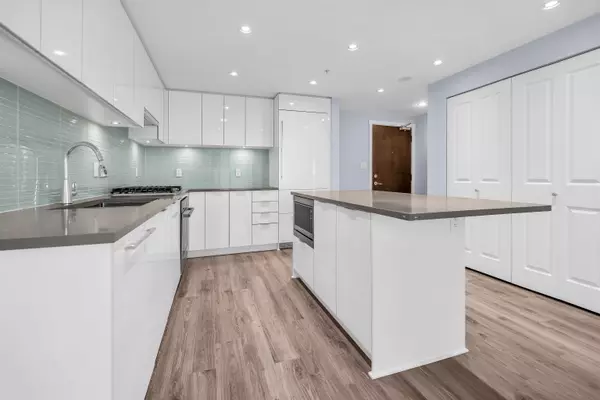 Burnaby, BC V5H 0G8,6638 Dunblane AVE #2708