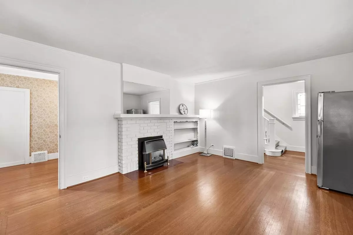 Vancouver, BC V6S 2B5,4879 Collingwood ST