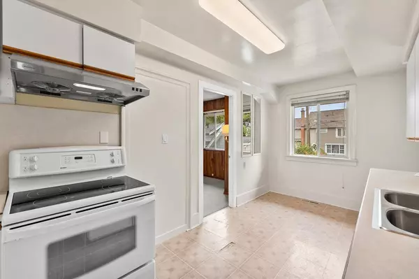 Vancouver, BC V6S 2B5,4879 Collingwood ST