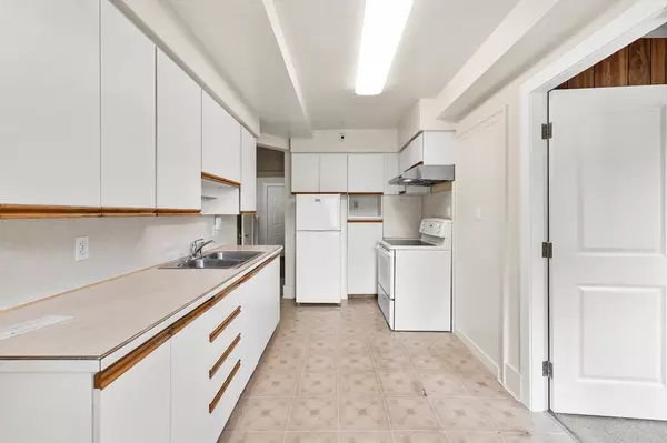 Vancouver, BC V6S 2B5,4879 Collingwood ST