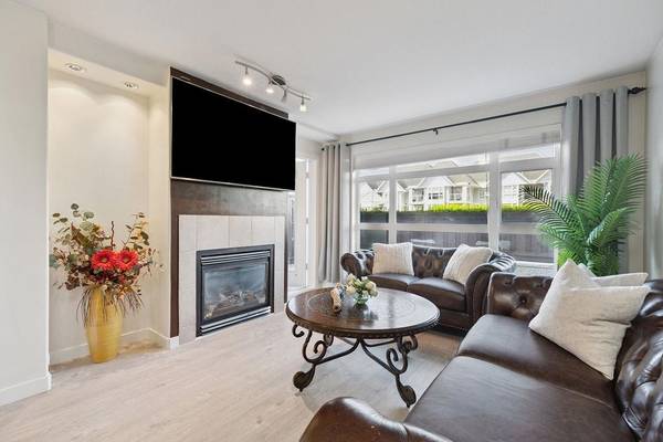 3122 St Johns ST #109, Port Moody, BC V3H 5C8